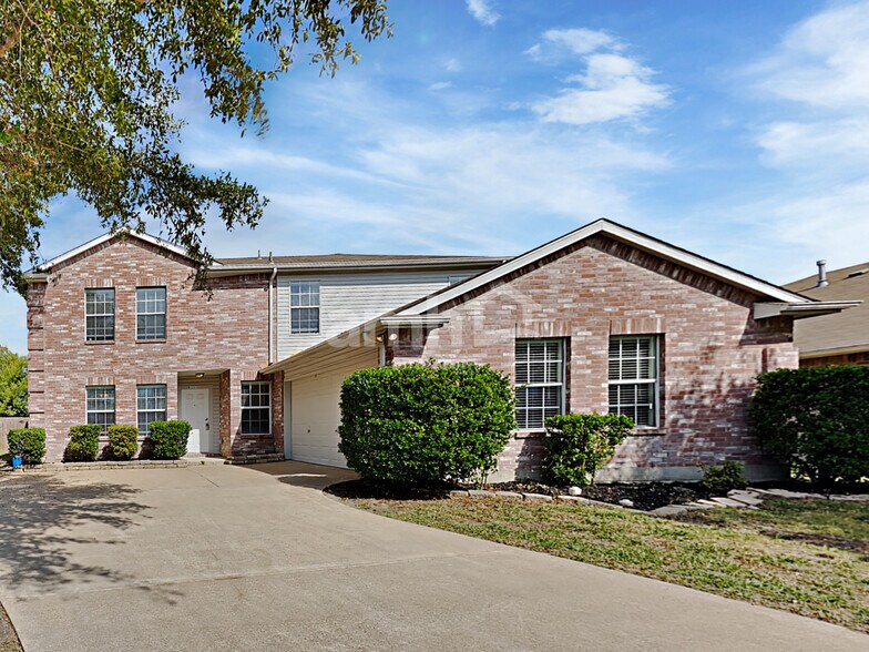 Primary Photo - 8113 Lake Haven Dr