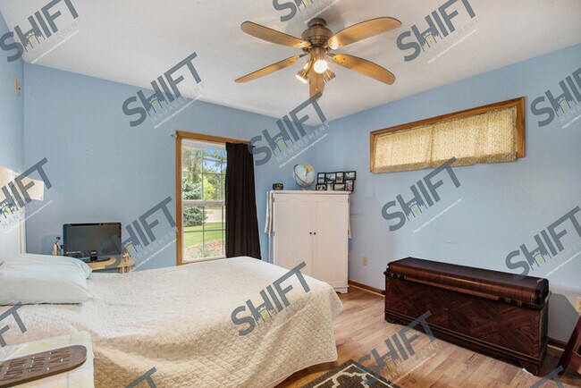 Building Photo - 2688 Walnut Hills Ct - 3 bedroom Kentwood ...