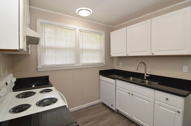 Building Photo - 2386 Wheeless Rd