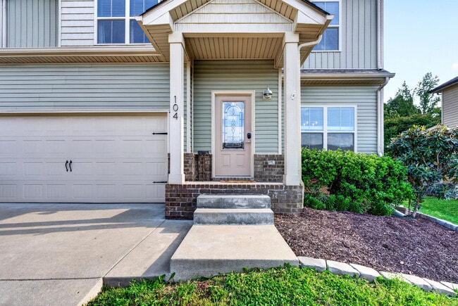 Building Photo - 104 Woodtrace Ct
