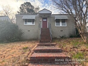 Building Photo - 5717 Lee Ave