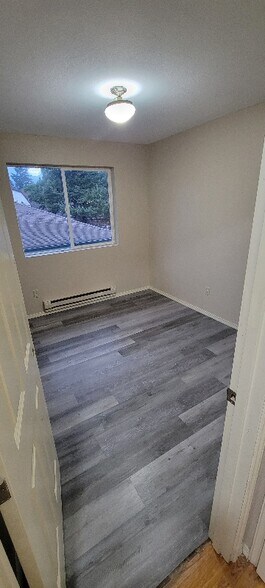 Building Photo - 2115 Jackson Ave NW