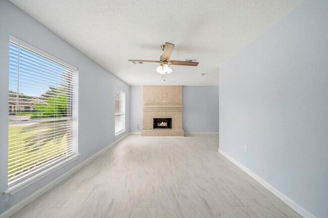 Building Photo - 6910 Paso Del Sol Dr