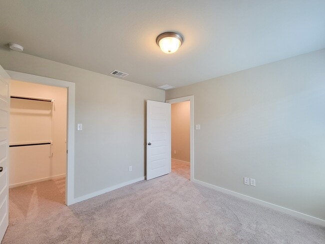 Building Photo - 2905 Terrace Grove Dr