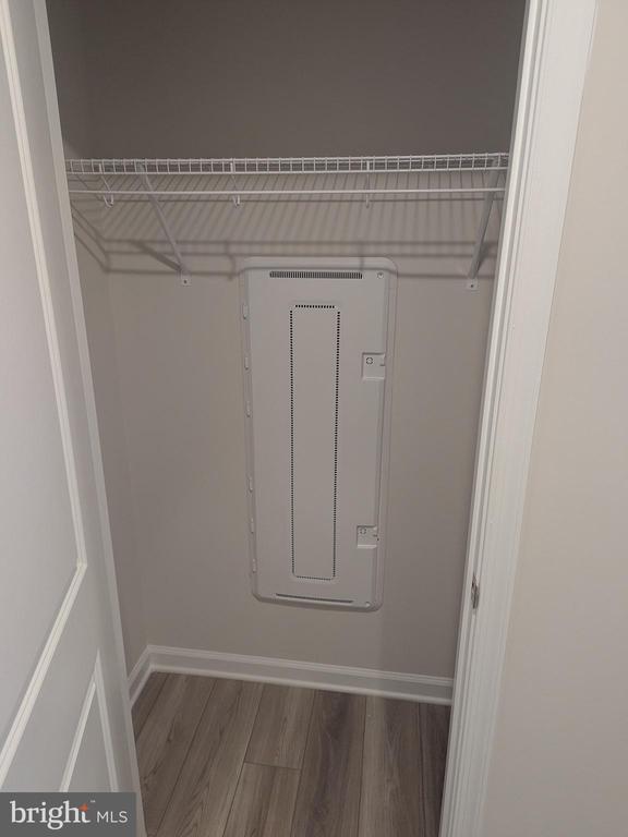 Building Photo - 212 Swan Fld Ave