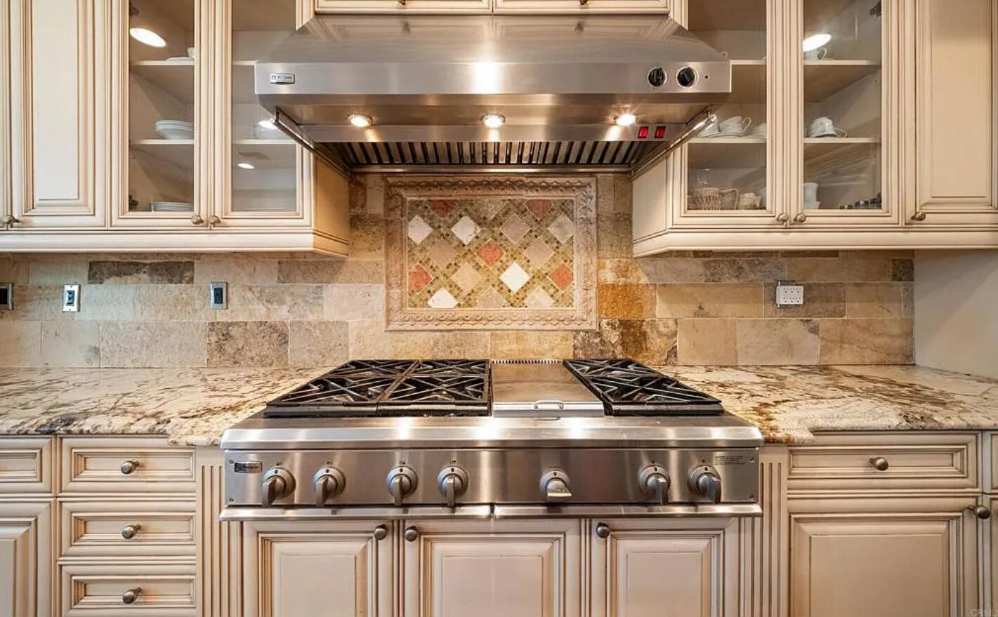 Building Photo - 6839 Helenite Pl