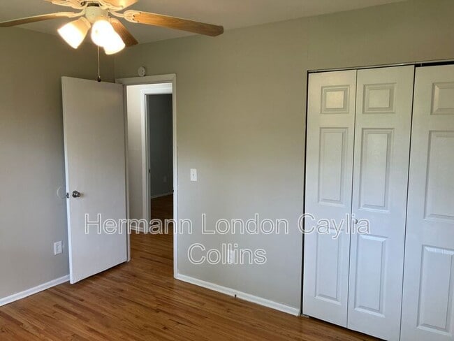Building Photo - 5369 Ville Rosa Ln