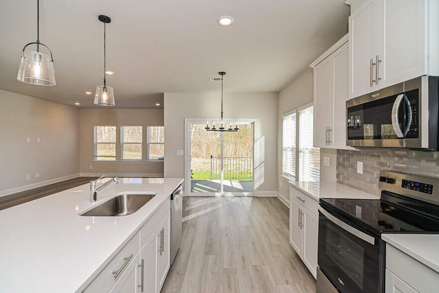 Building Photo - 1312 Bluffton Cir