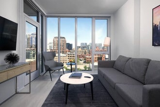 Building Photo - 360 W Illinois St