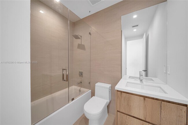 Building Photo - 3327 SW 24th St