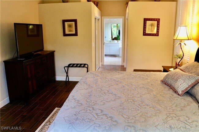 Building Photo - 15474 Los Reyes Ln