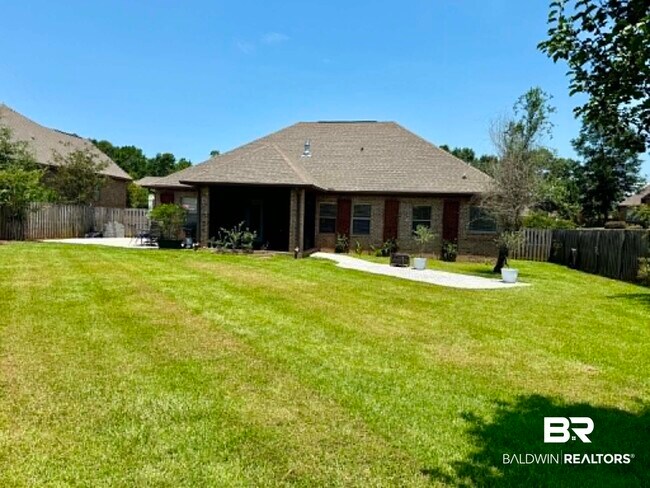 Building Photo - 12001 Squirrel Dr