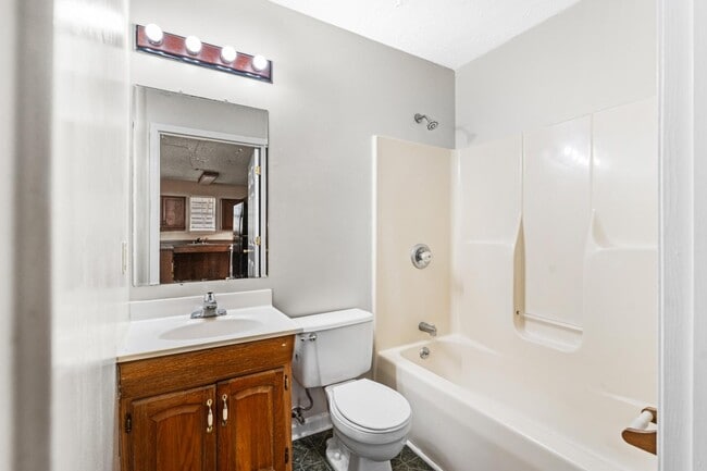 Building Photo - 199 S Brook St