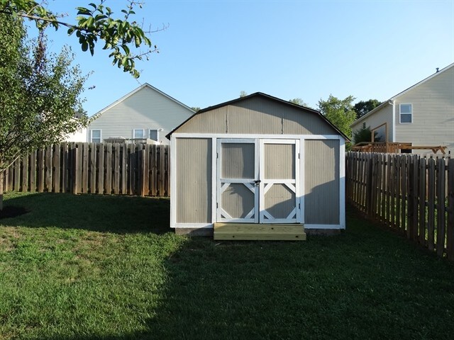 Building Photo - 157 Flanders Dr