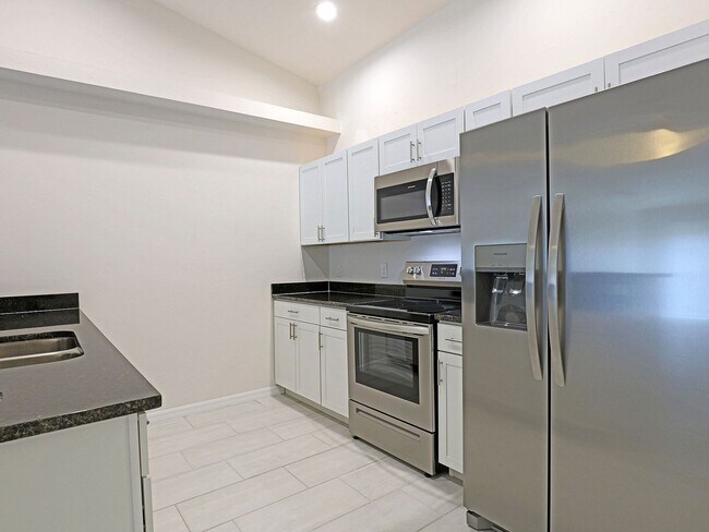 Building Photo - Cape Coral 826