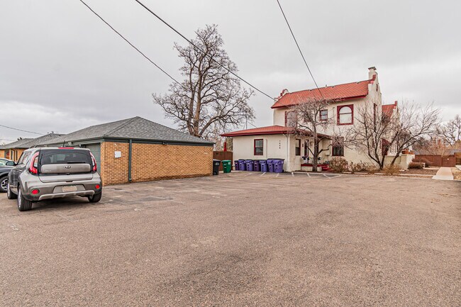 Building Photo - 1648 Winona Ct