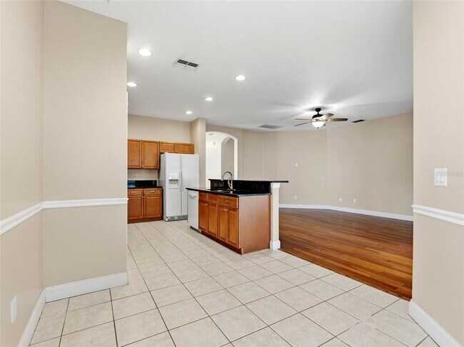 Building Photo - 23802 Coral Ridge Ln
