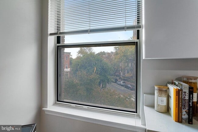 Building Photo - 1621 T St NW