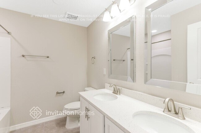 Building Photo - 10538 Medford Lakes Dr