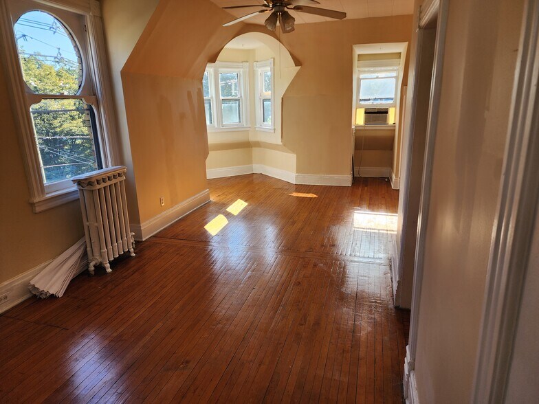 BEDROOM 2 - 720 Madison Ave