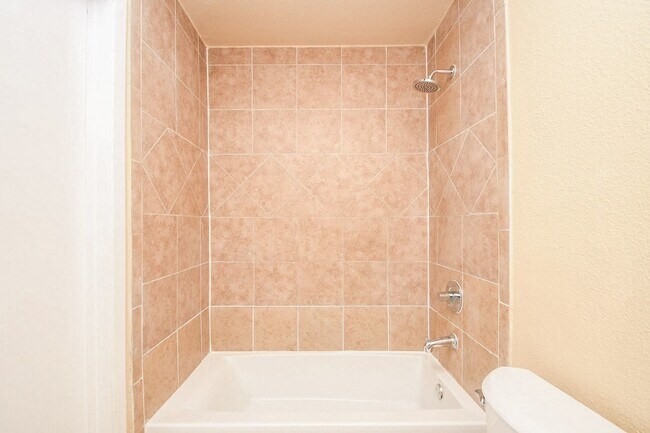 Building Photo - 11330 Bandlon Dr