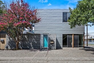 Building Photo - 2223 Annex Ave