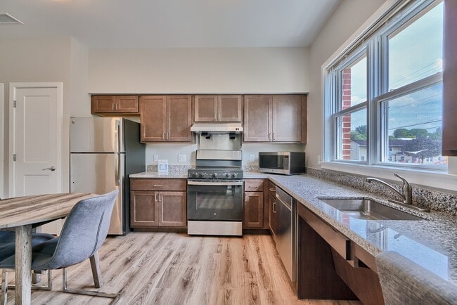 Building Photo - Foundry Square Apartments
