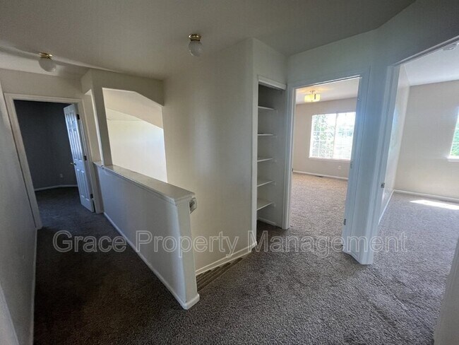 Building Photo - 5337 S Killarney St