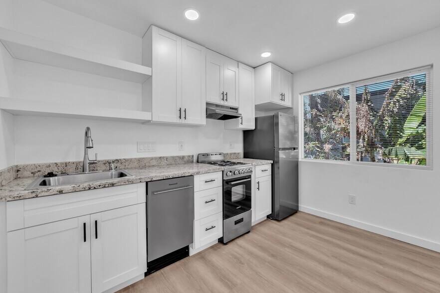 Building Photo - 1226 E St