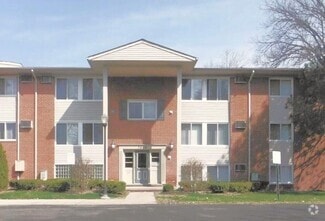 Building Photo - 7400 Central St