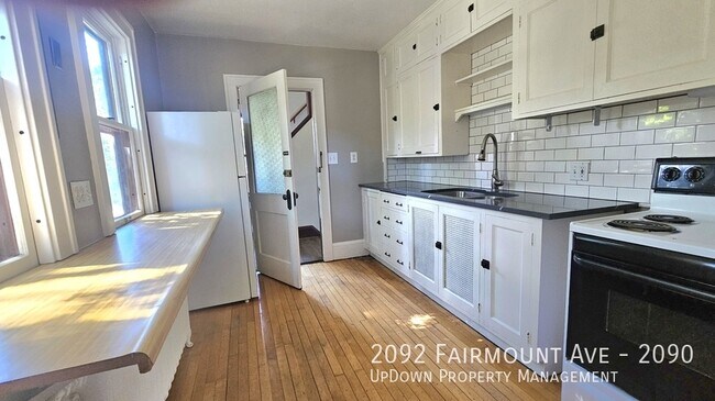 Building Photo - 2092 Fairmount Ave