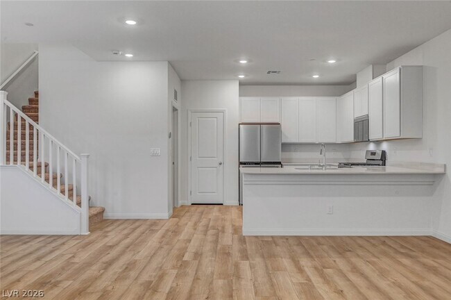 Building Photo - 3548 Dimora St