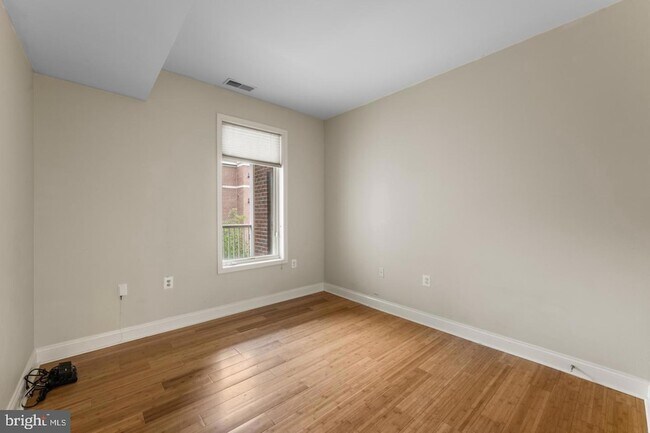 Building Photo - 10205 Wincopin Cir