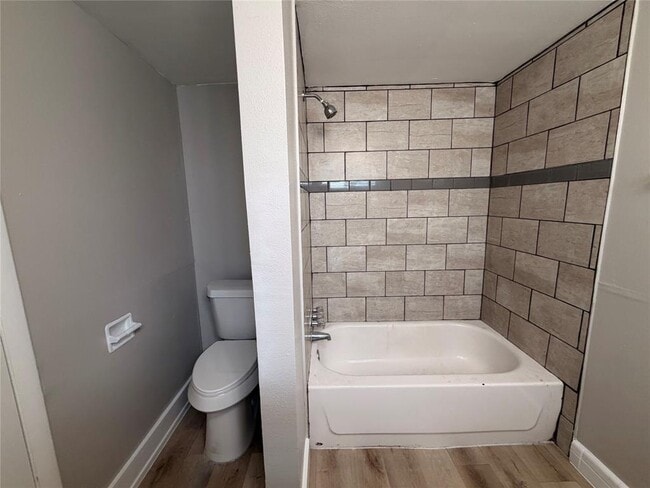 Building Photo - 3304 Red River St