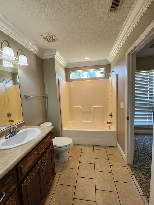 Building Photo - Spacious & Modern Ray City Retreat with Large Lot & Privacy!