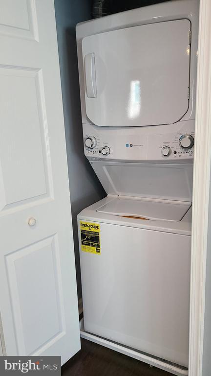 Building Photo - 103 Vandiver Ct