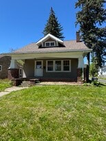 Building Photo - 702 Colima Dr