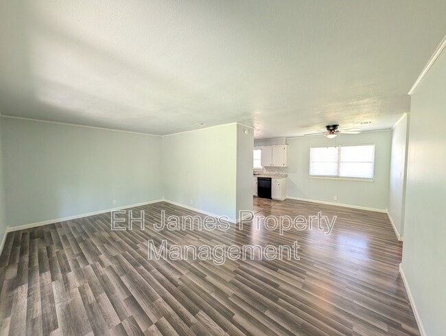 Building Photo - 5214 S Delaware Pl