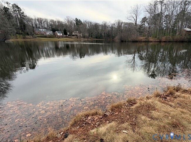 Building Photo - 7622 Yarmouth Dr