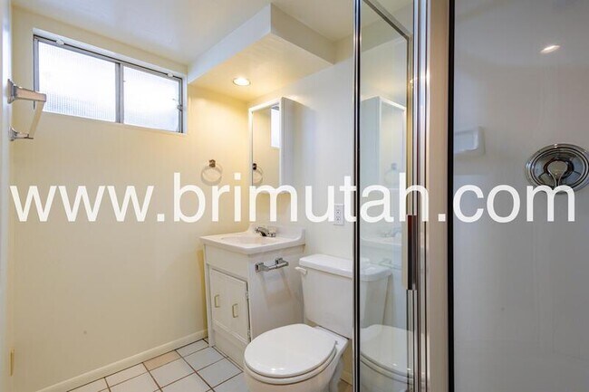 Building Photo - 775 E Johnsonway Dr