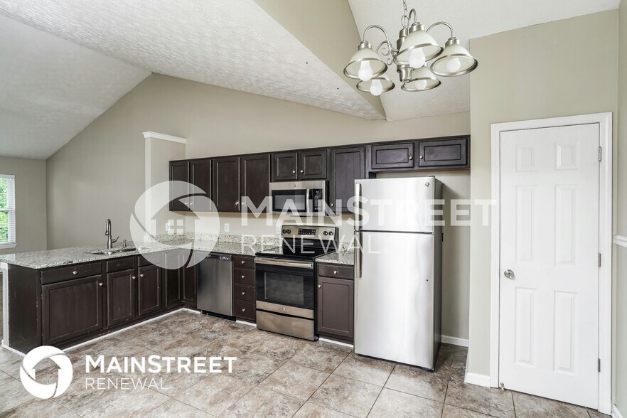 Building Photo - 7001 Matthews Rd