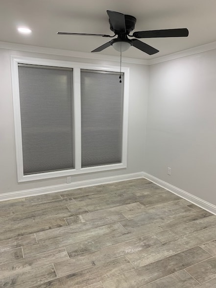 Building Photo - 420 Waller Ave