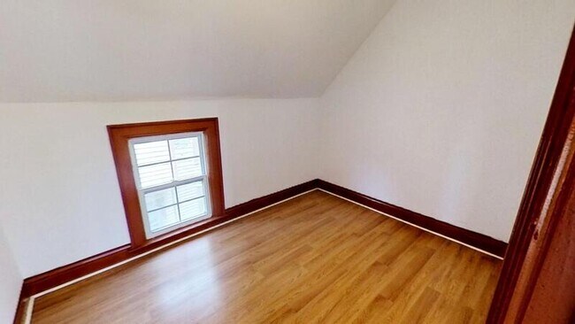 Building Photo - 401 Koons Ave