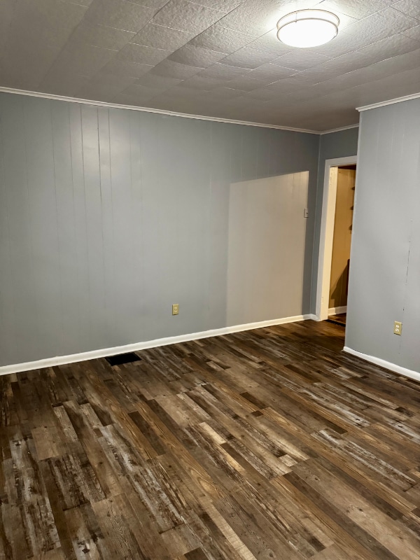 Building Photo - 108 Broad St