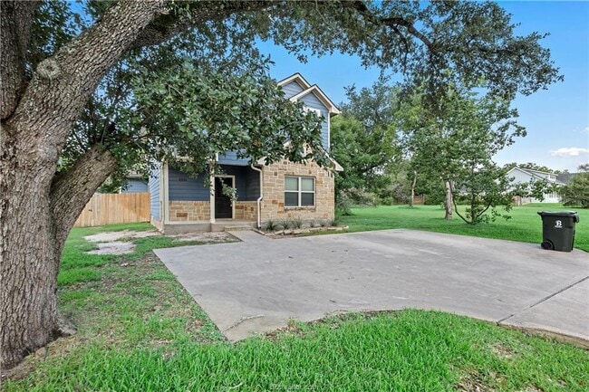 Building Photo - 4336 Nagle St