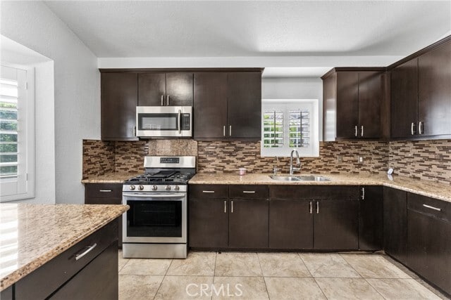 Building Photo - 13815 Del Ray Ln