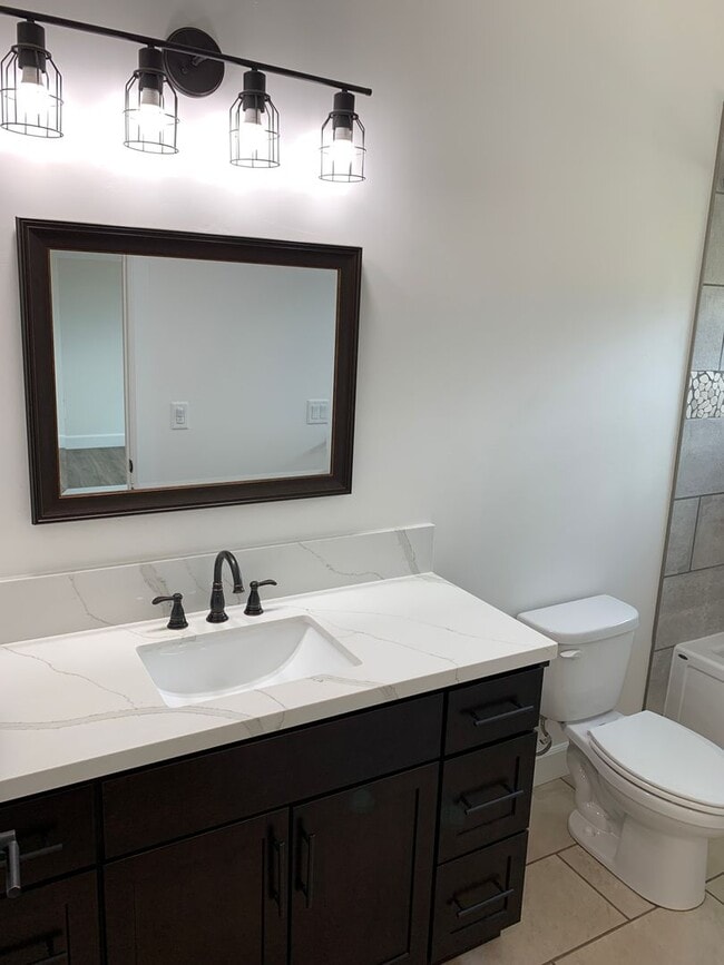 Building Photo - Breathtaking Paradise Retreat: Modern Home with Stunning Canyon Views and Next to Billie Park!