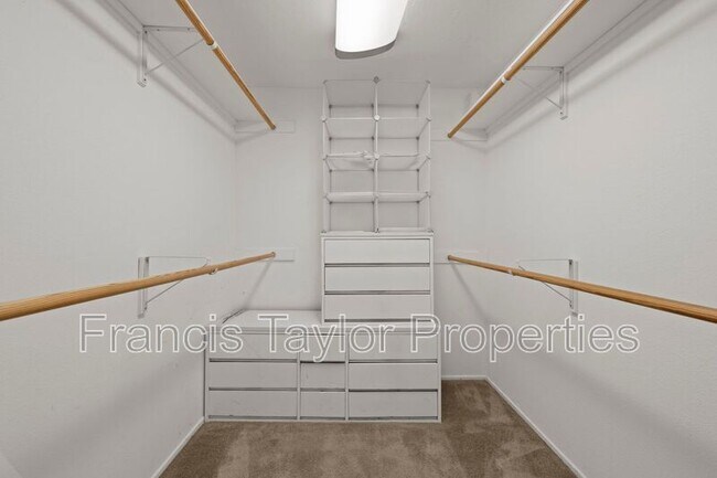 Building Photo - 2230 E El Norte Pkwy