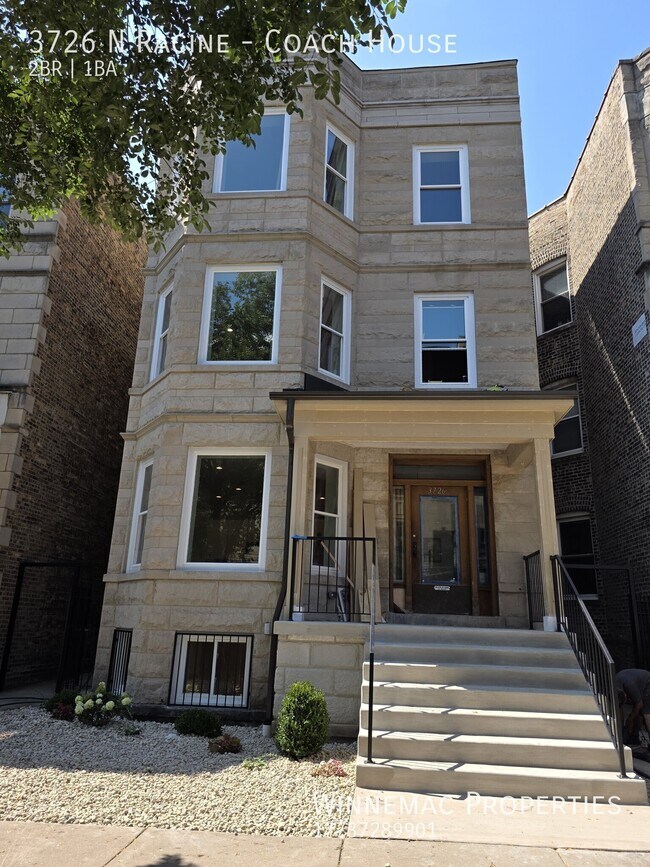 Building Photo - 3726 N Racine Ave