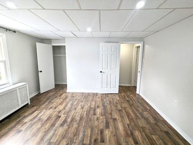 Building Photo - 346 39th St